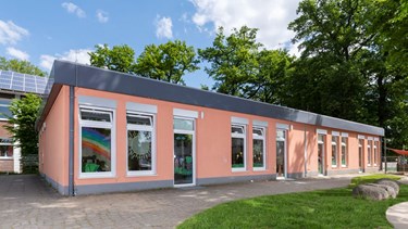 Kindergarten in Modulbauweise mit Putzfassade